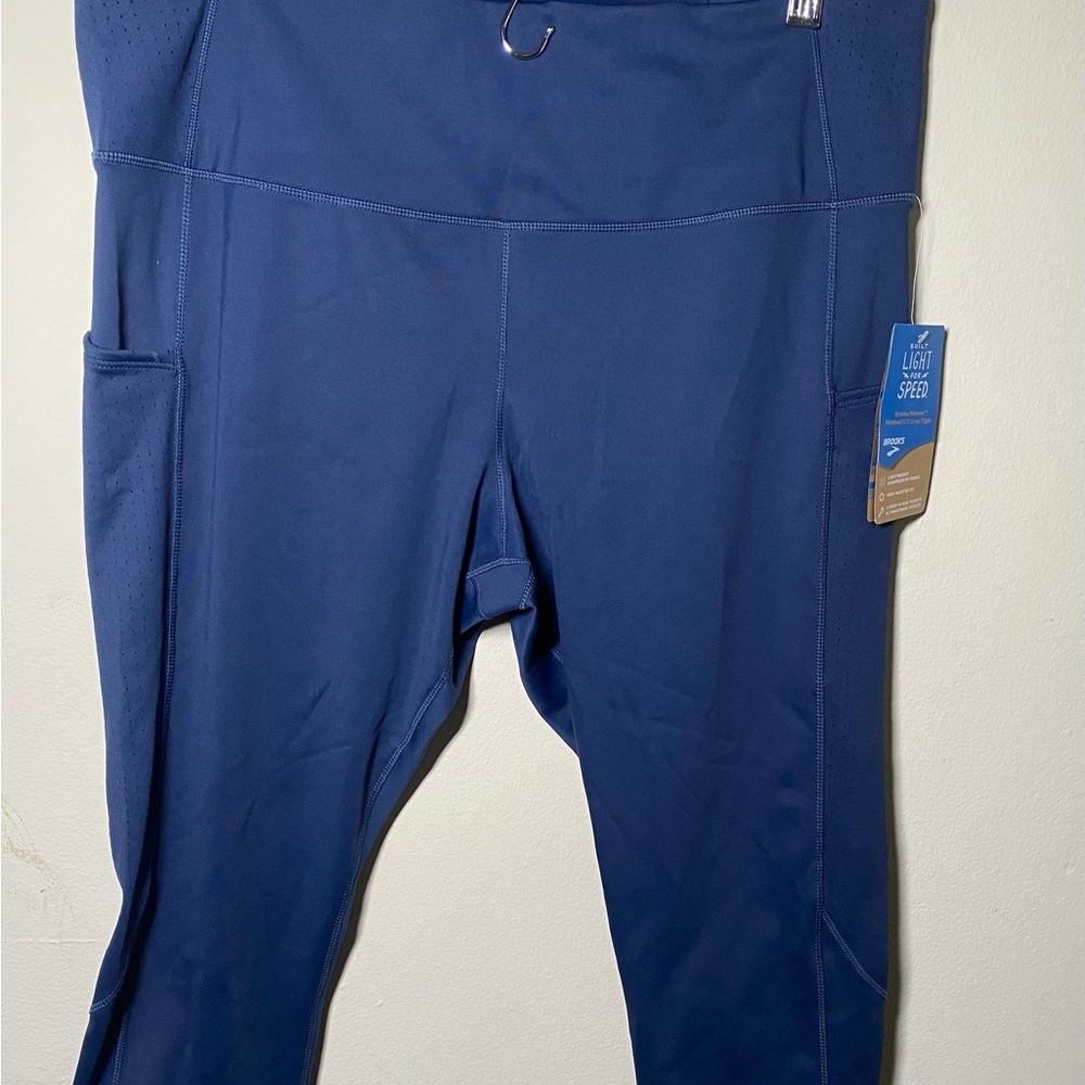 Brooks Blue Leggings with Stretchy Fabric and Wide Waistband